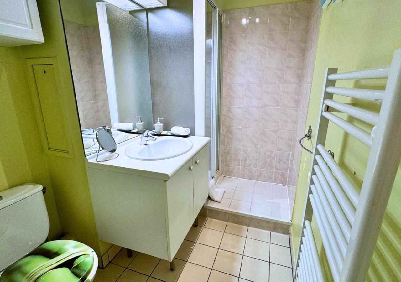Appartement En Rdc Avec Jardin, Proche Paris *